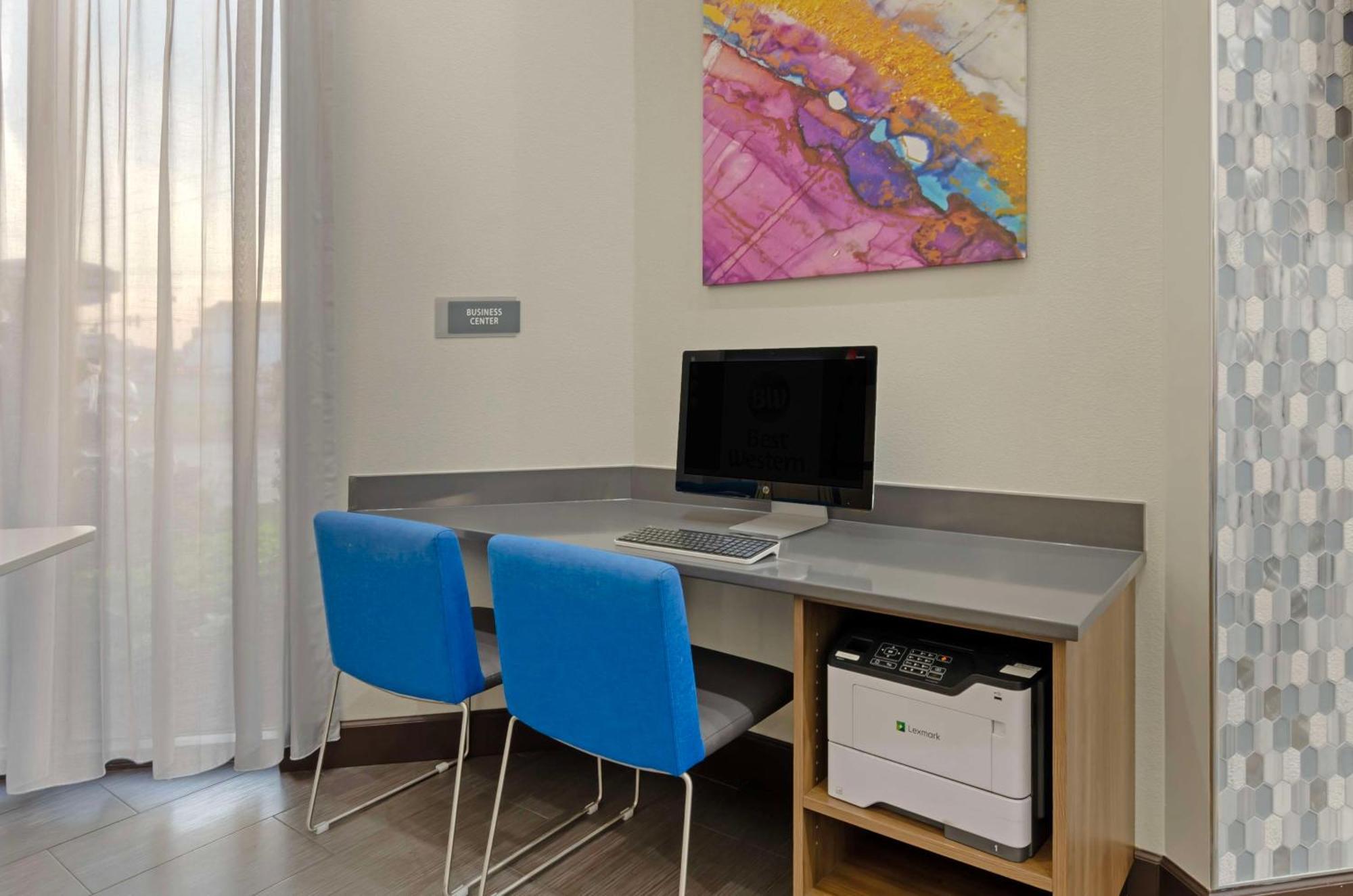 Best Western Plus Harrisonburg Ngoại thất bức ảnh