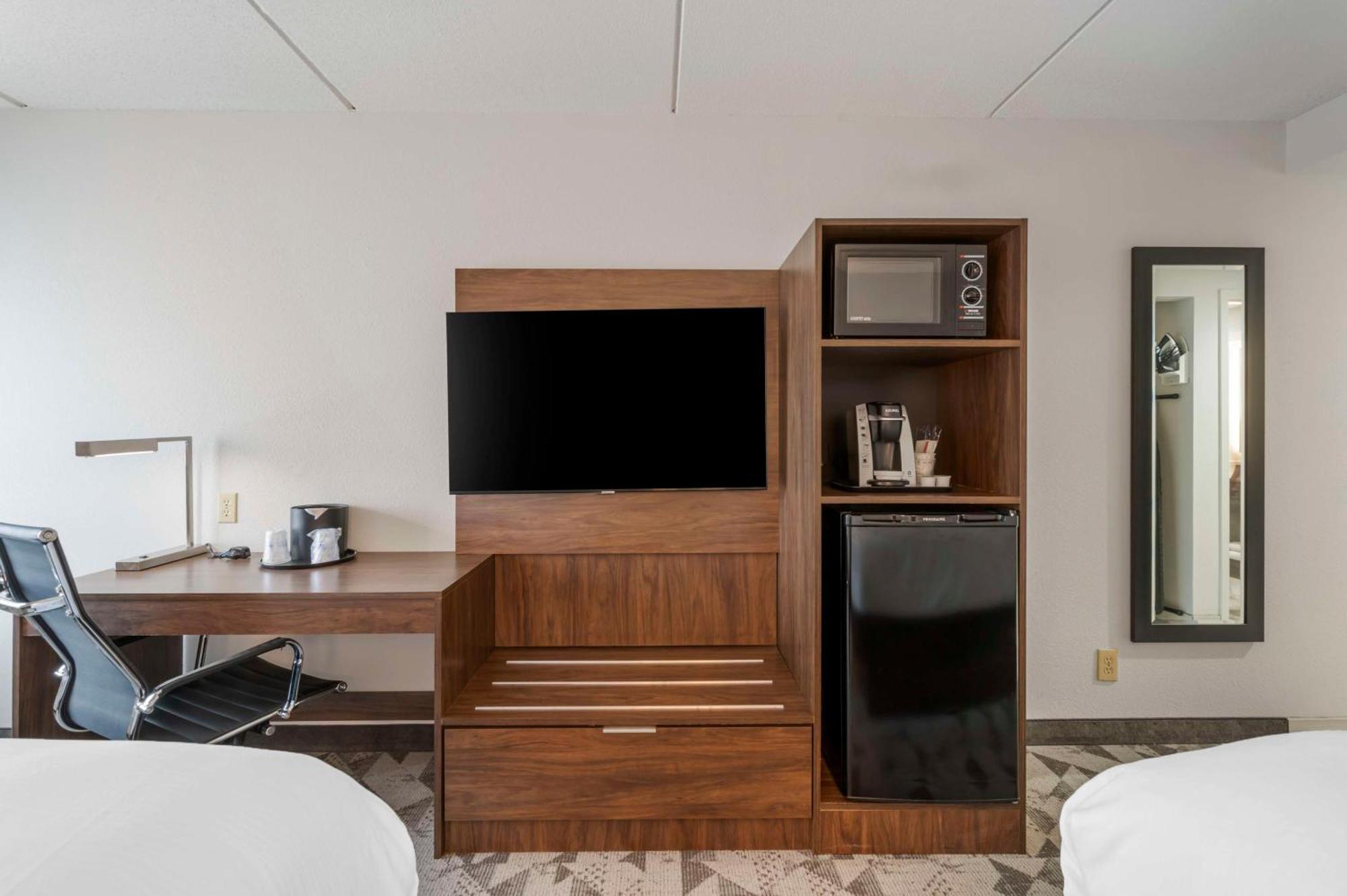 Best Western Plus Harrisonburg Ngoại thất bức ảnh